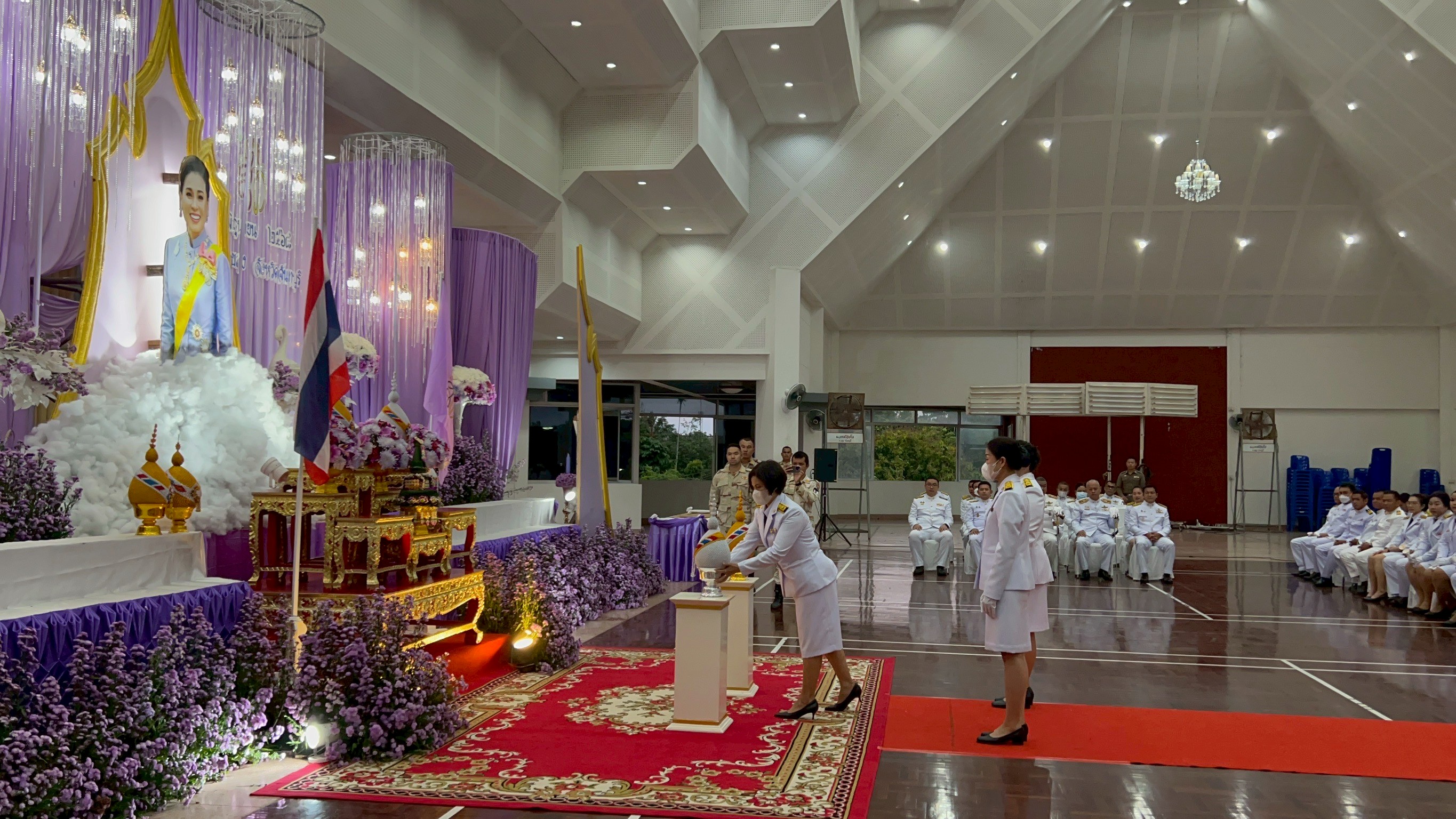 รูปแนบ